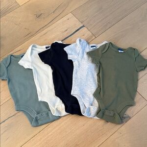 Lot Of Old Navy Baby Bodysuits in assortment of colors.